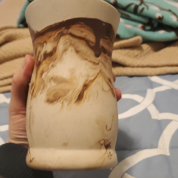 Marbled Ceramic Vase - Picture 4 of 7